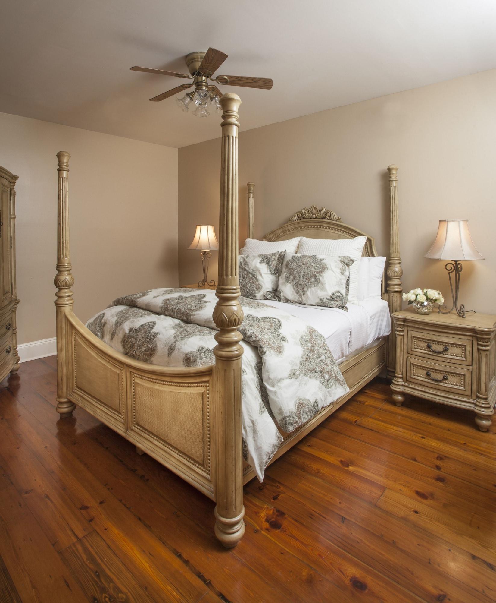 Chateau Hotel New Orleans Bagian luar foto