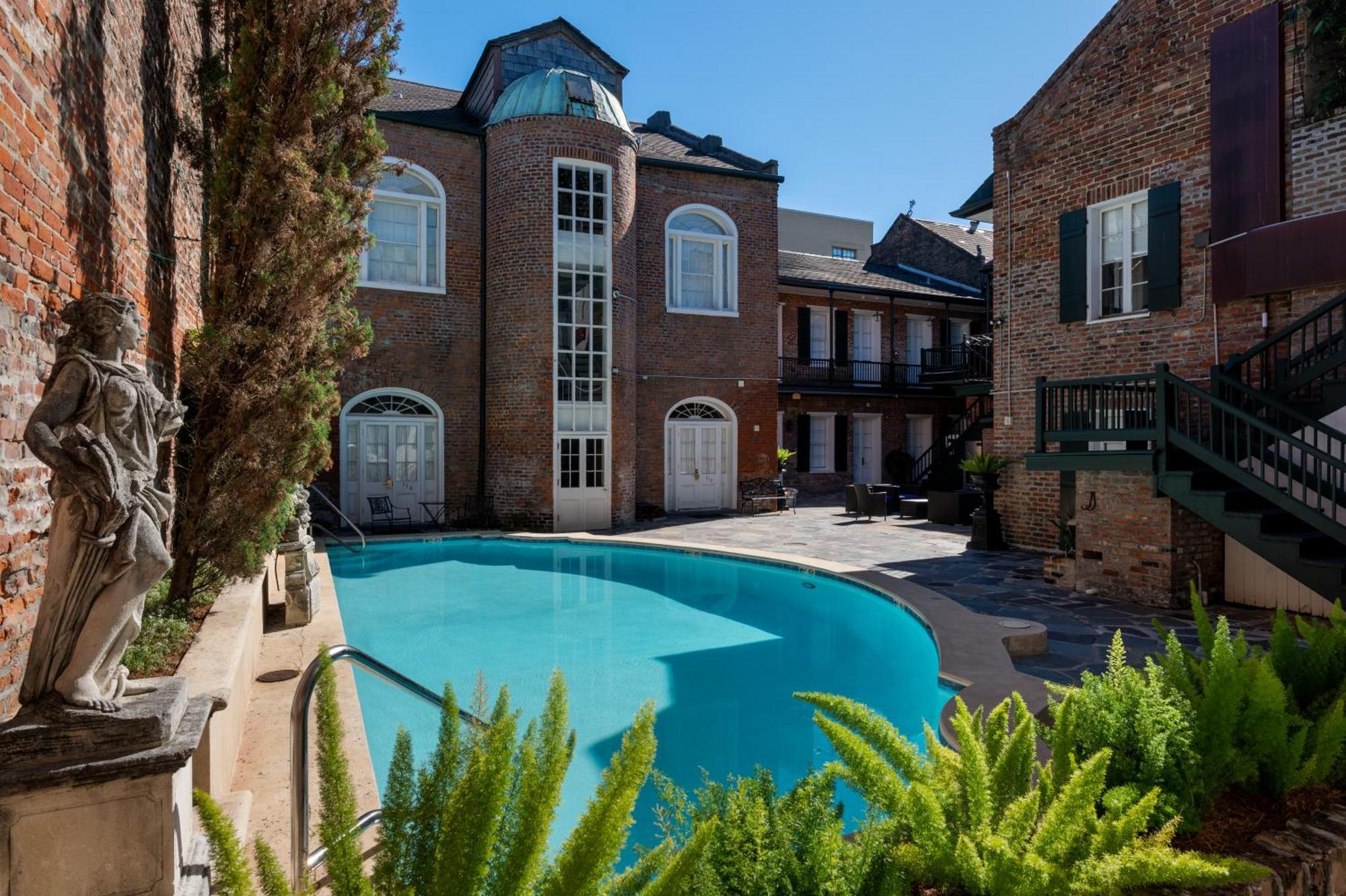 Chateau Hotel New Orleans Bagian luar foto