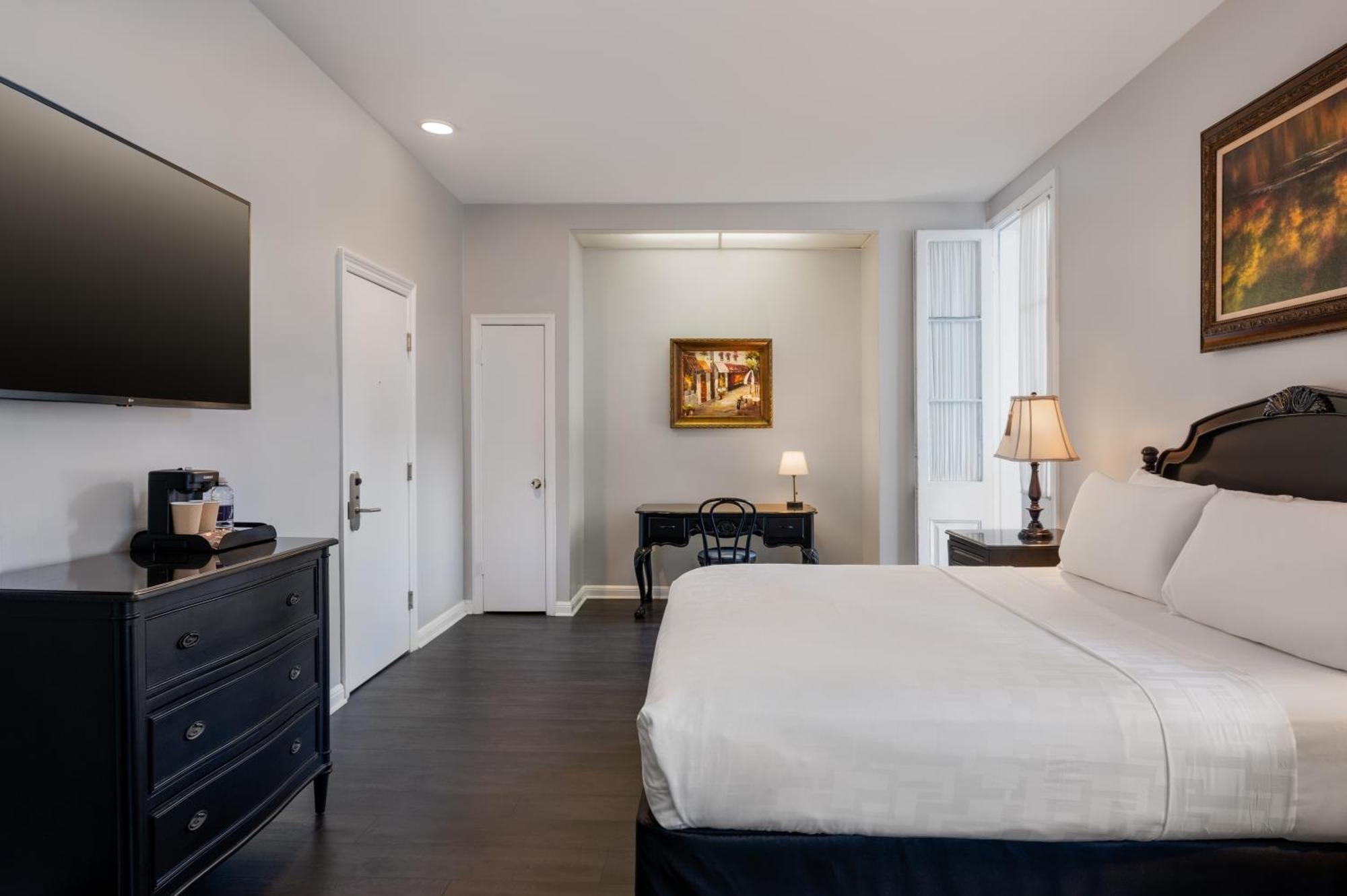 Chateau Hotel New Orleans Bagian luar foto